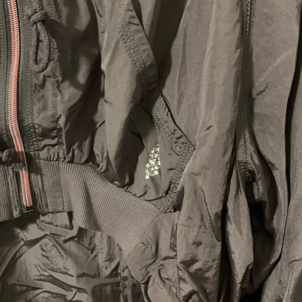 🧥 Free People Movement Windbreaker - Picture 10 of 15